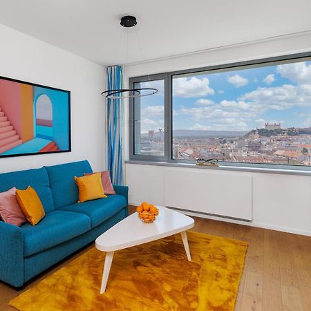 ברטיסלאבה Sky Park 1 - Luxurious #Instaworthy Apartment In Downtown City Center With Included Parking, Best Address In Town מראה חיצוני תמונה