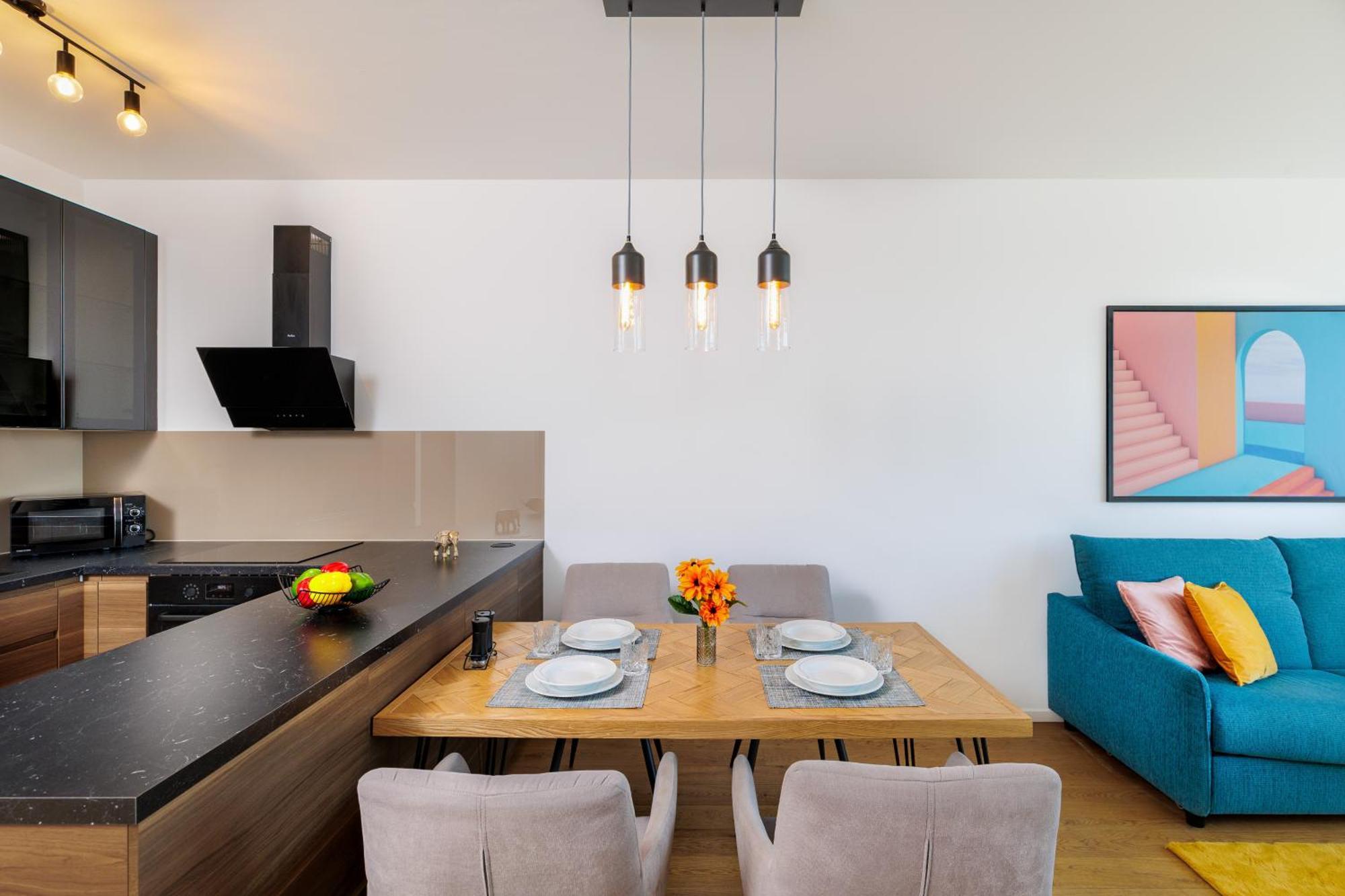 ברטיסלאבה Sky Park 1 - Luxurious #Instaworthy Apartment In Downtown City Center With Included Parking, Best Address In Town מראה חיצוני תמונה